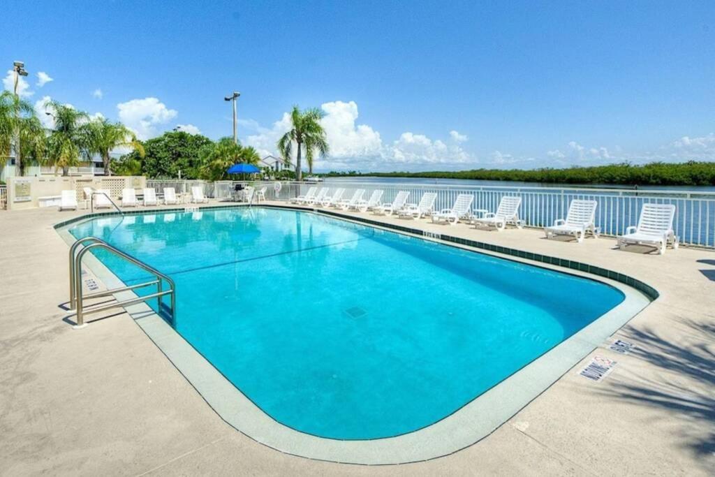 Riverview, Studio 507, Beach Steps Away!+Pool+Wifi Ruskin Buitenkant foto