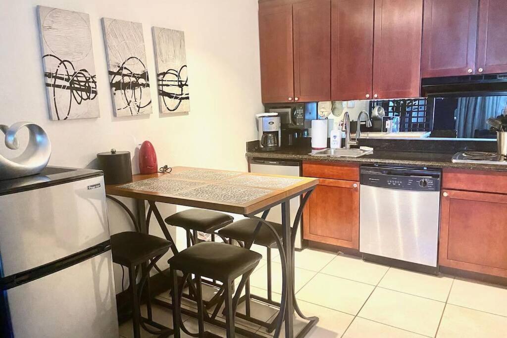 Riverview, Studio 507, Beach Steps Away!+Pool+Wifi Ruskin Buitenkant foto