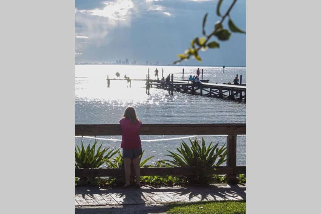 Riverview, Studio 507, Beach Steps Away!+Pool+Wifi Ruskin Buitenkant foto