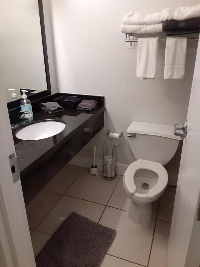 Riverview, Studio 507, Beach Steps Away!+Pool+Wifi Ruskin Buitenkant foto